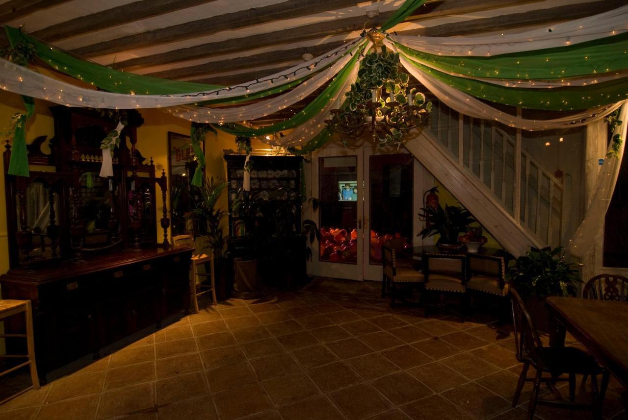 อัลน์วิค ลอดจ์ Bed & Breakfast Shilbottle ภายนอก รูปภาพ