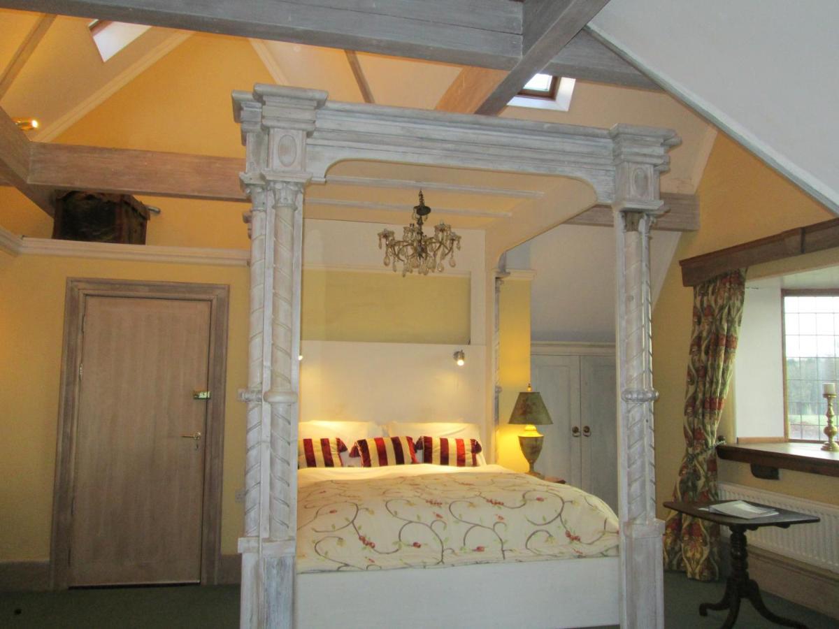 อัลน์วิค ลอดจ์ Bed & Breakfast Shilbottle ภายนอก รูปภาพ