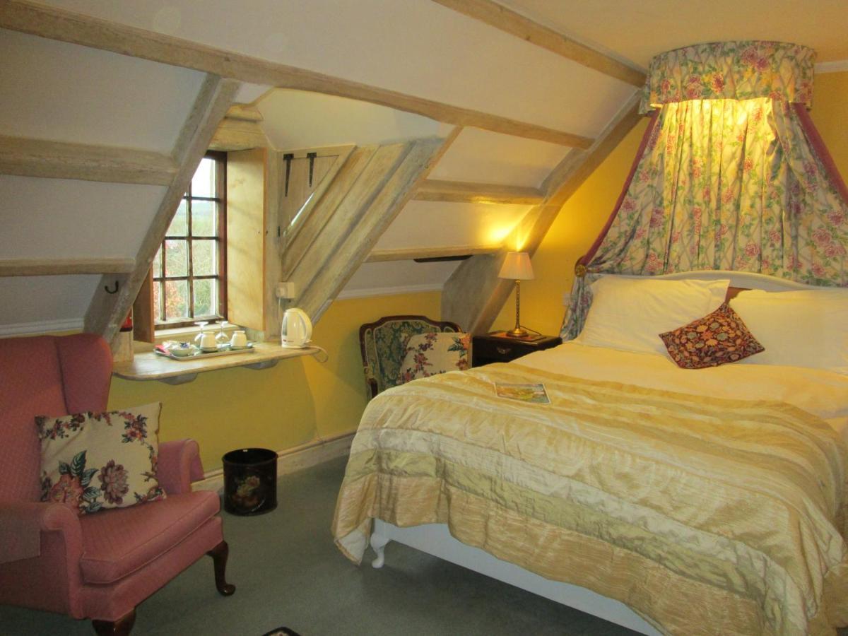 อัลน์วิค ลอดจ์ Bed & Breakfast Shilbottle ภายนอก รูปภาพ