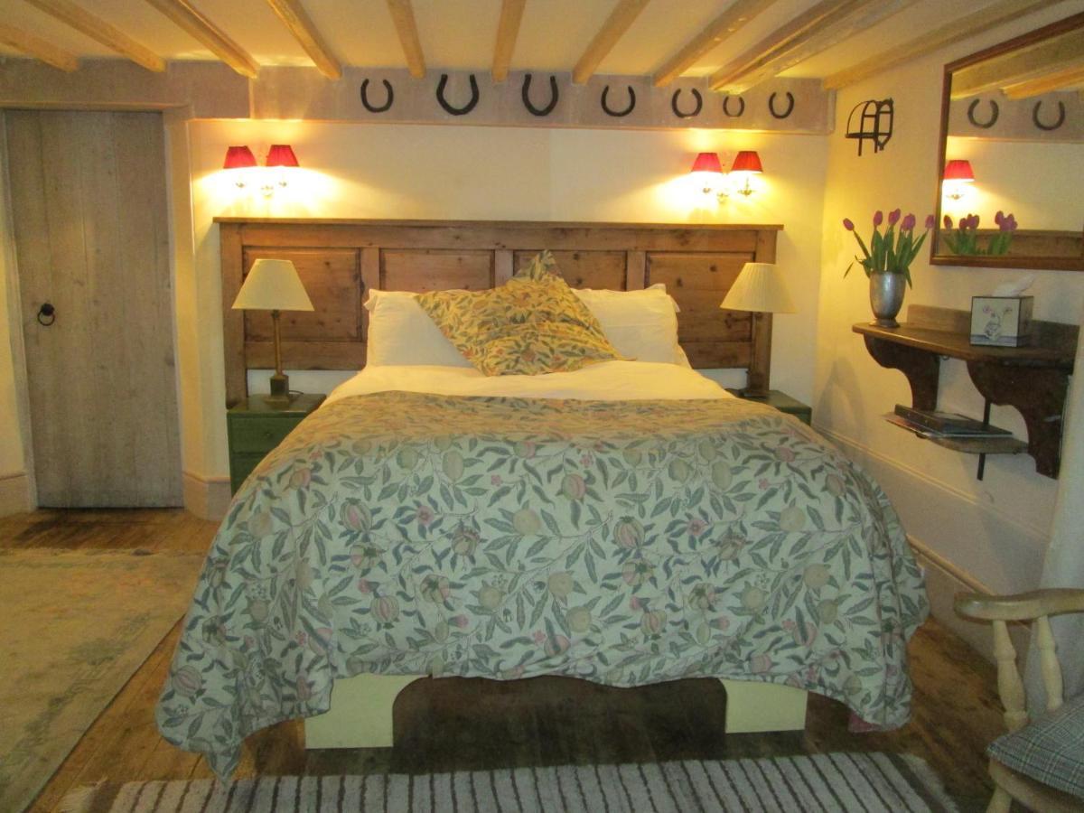 อัลน์วิค ลอดจ์ Bed & Breakfast Shilbottle ภายนอก รูปภาพ