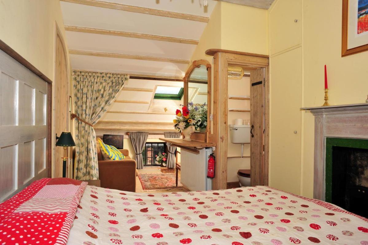 อัลน์วิค ลอดจ์ Bed & Breakfast Shilbottle ภายนอก รูปภาพ